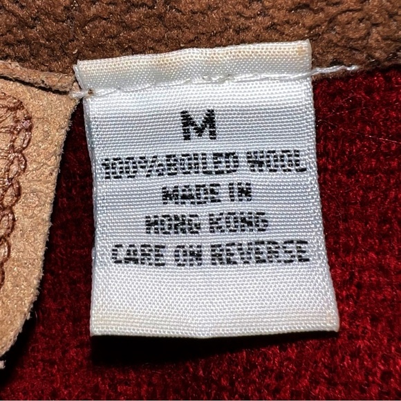 Painted pony red women’s full zip Christmas cropped jacket size medium - Picture 8 of 16